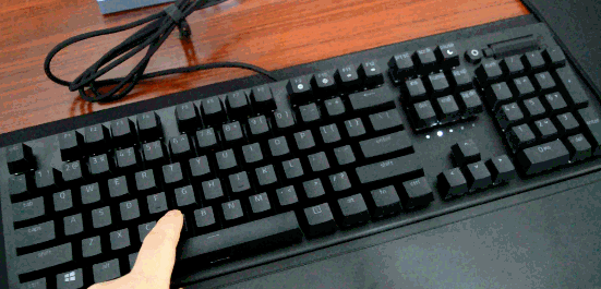 雷蛇|以灯之名,传奇再续:雷蛇黑寡妇 V3 绿轴版开箱