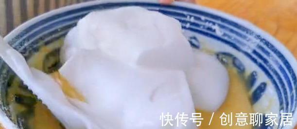 蛋糕超简单做法,不用打蛋器,不用烤箱,比买的还好吃,真解馋