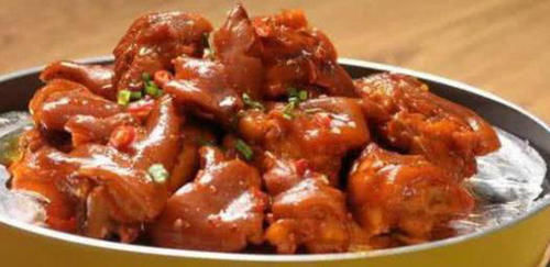  地区|美食优选：香菇油菜，霸王猪蹄，酱爆鸡丁，金针菇卷的做法