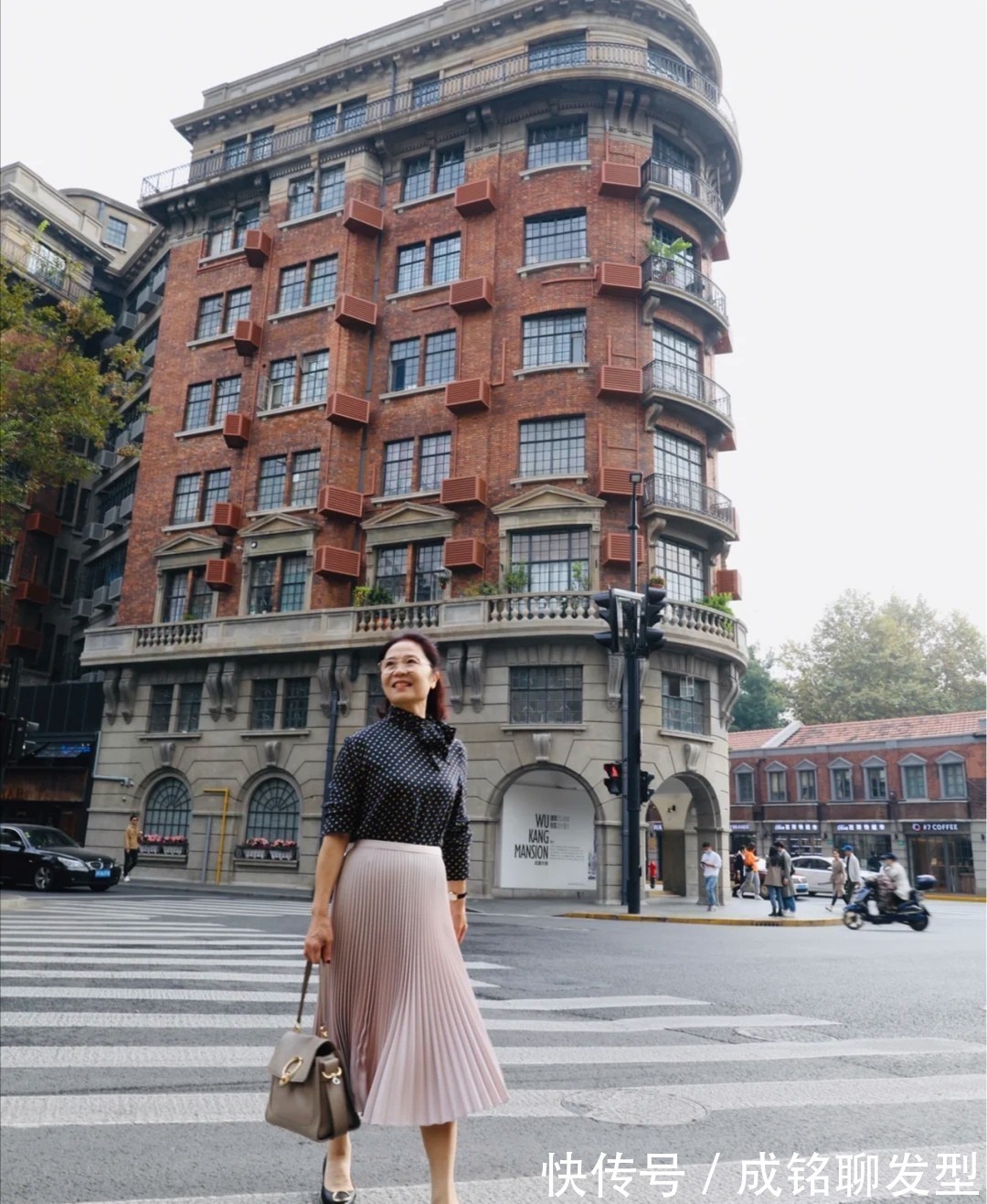 东方女性|被这些65岁的奶奶圈粉,样貌平平身材一般,却能穿出别样的优雅感