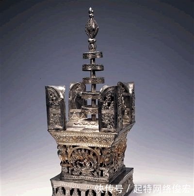 雷峰塔|雷峰塔下没有白娘子,却埋着这样一种东西,里面有什么至今未知