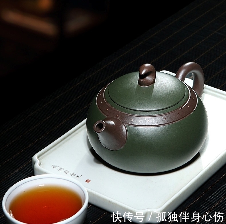 茶类@为什么这类茶最好不用紫砂壶冲泡?看完此文,总算是搞明白了