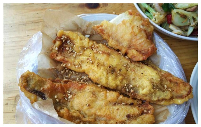 婆婆带姐妹来家做客,我专门下厨做了一桌菜,饭后都夸婆婆好福气