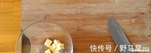 面团|一口下去就爆浆的卡士达酥皮泡芙，大气孔不塌陷的秘密都在这