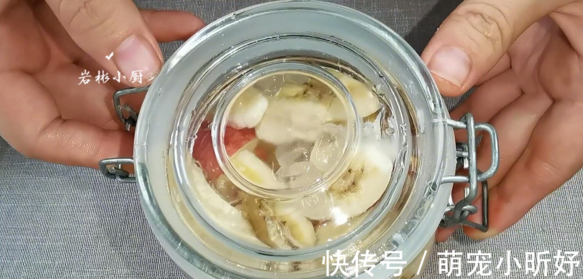 朋友介绍的减肚子的方法真神奇，一个月大肚腩不见了，效果太好了