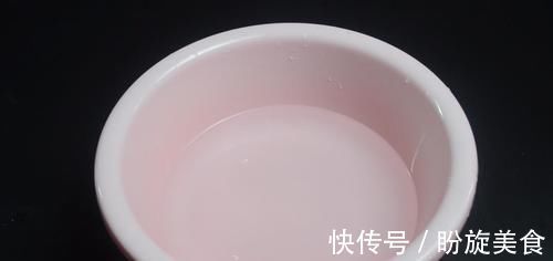 盆子|毛巾3天不洗就又脏又臭?学会这诀窍,洗完柔软又干净,太实用了