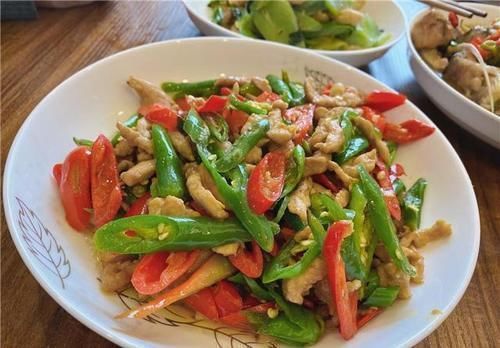 红烧鱼块|周末带孩子去嫂子家蹭饭,满满一桌菜吃撑了还打包,下次不敢来了