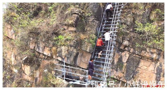 丁真|穿越八千里路云和月,爬天梯、溜索過江、訪丁真……