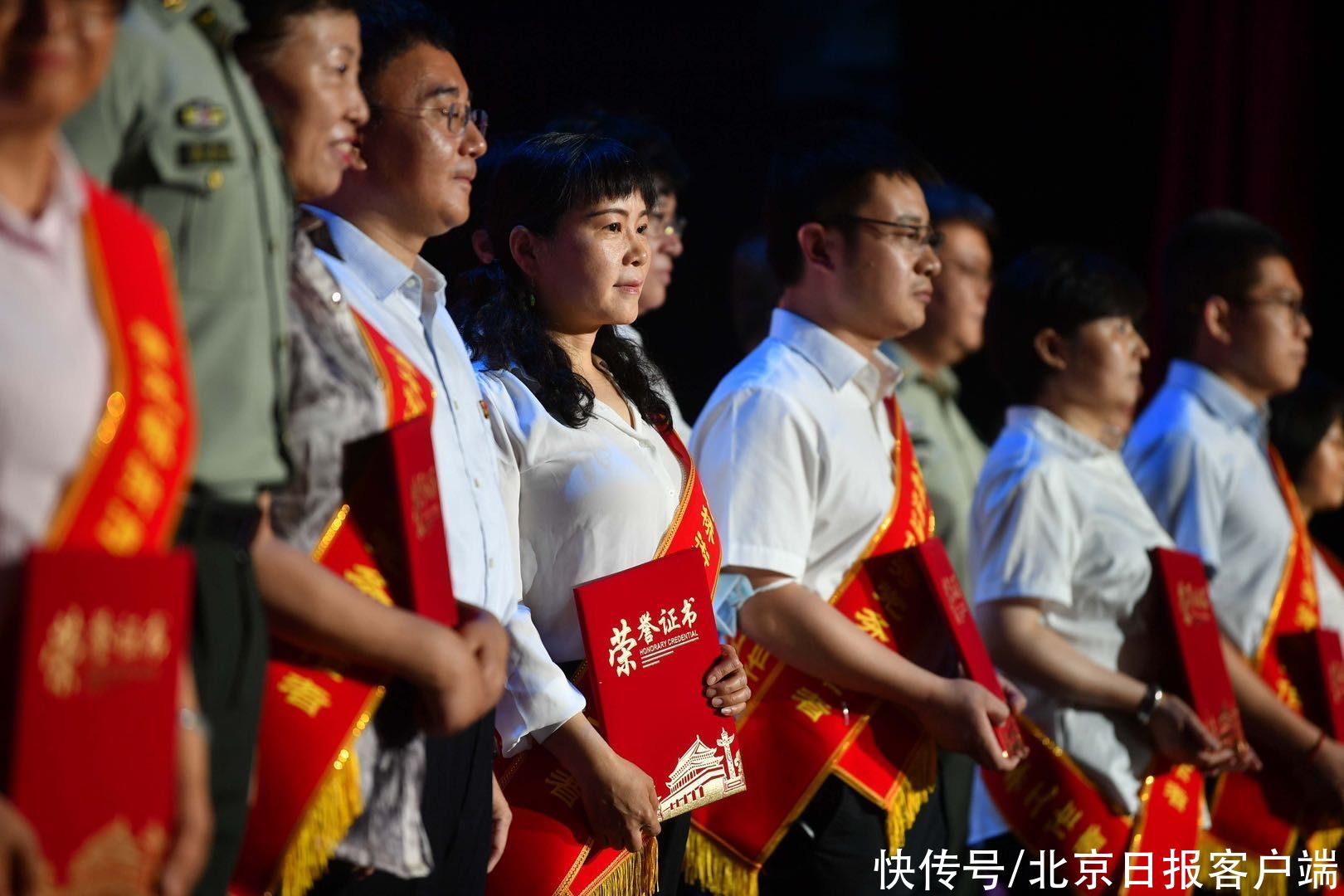 青龙桥街道|红色视听盛宴！青龙桥街道举办庆祝建党百年主题演出