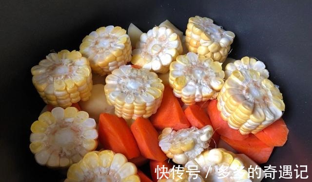 焖锅|有菜有肉的杂烩焖锅,营养齐全,丰盛又简单,快来试试吧!
