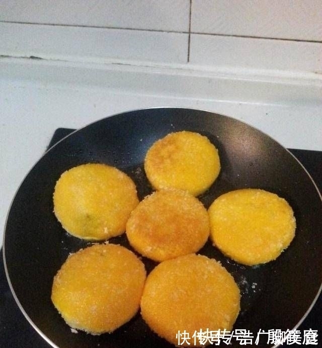 南瓜派|做南瓜派时,不要只记得加糯米粉,多加这两步,简单可口