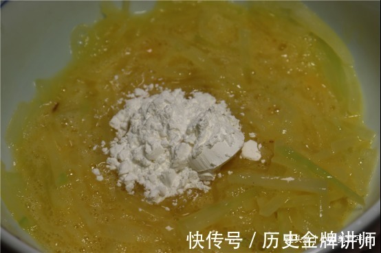 入伏后要多吃冬瓜,这样做冬瓜,比肉还香,看完你学会了吗