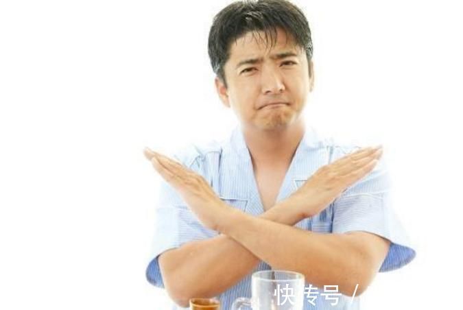 男性|雄激素旺盛的男人，有5个共性，如果你匹配，意味着你很有男人味