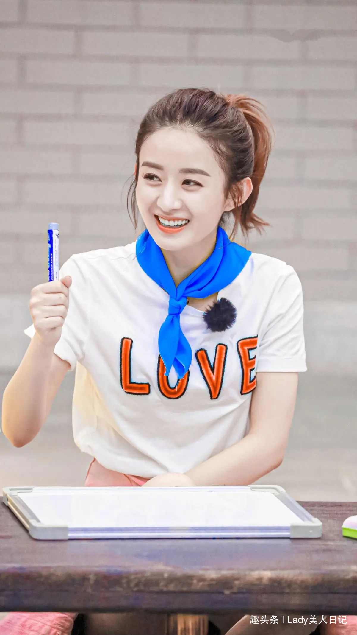 綜藝|趙麗穎資源被截胡《中餐廳》路透圖挺水靈的，綜藝資源依舊強大