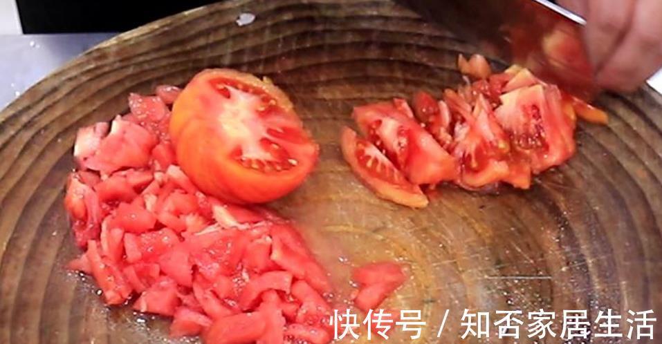 可口|河南厨师长教你做地道酸汤小酥肉,软嫩不柴有窍门,酸爽可口