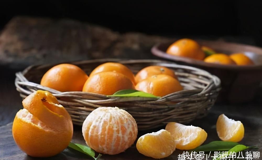 四五斤|买橘子时,一定要挑“母”的,牢记这3点,挑的橘子又甜又好吃