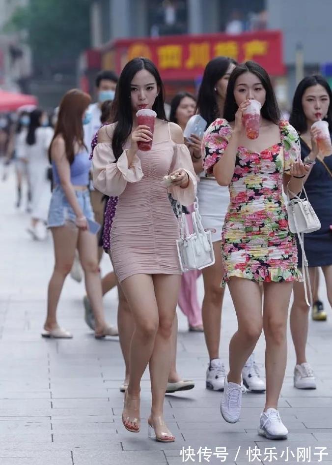 身段|魅力十足的气质美女,90后看了无法欣赏,估计80后直男很喜欢