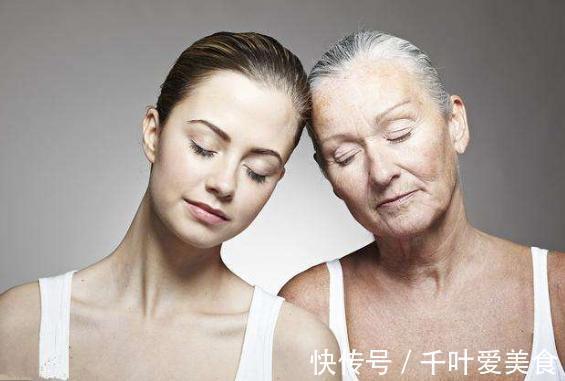 当妈|同龄发小,一个19岁生娃一个39岁当妈,多年后见面差距太明显