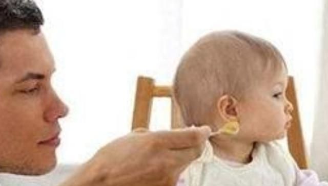 四缝穴|孩子有这4个现象说明已积食,用这3式小儿推拿,可能会快速缓解