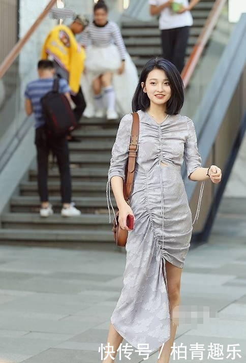 美女穿|优雅女人味的美女们,依旧有一种时尚质感!