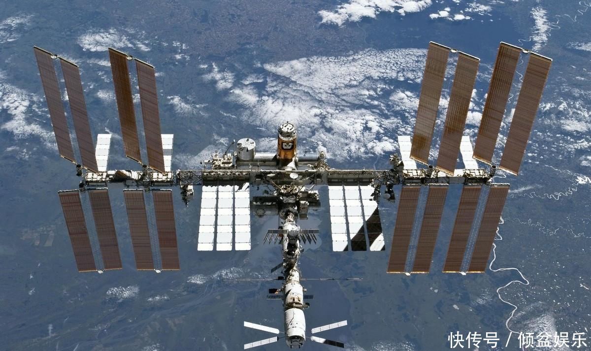 人类唯一一个第四代空间站,具有完善卧室及厕所,已无能力再建造