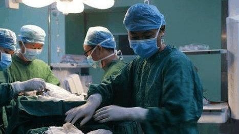 妈妈|25岁妈妈怀孕7个月引产,看到胎儿的那一刻,她彻底沉默了