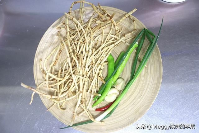 北方人|云贵川的凉拌特产小菜，夏天拌一盘特开胃，北方人：一吃就吐