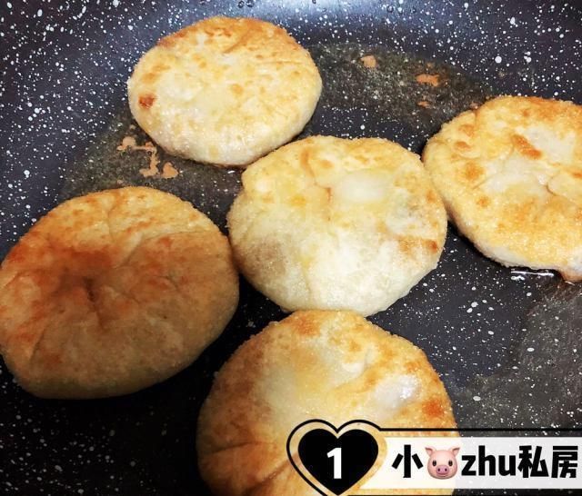 好吃|牛肉馅饼,和馅时里面多加一物,好吃还不腥