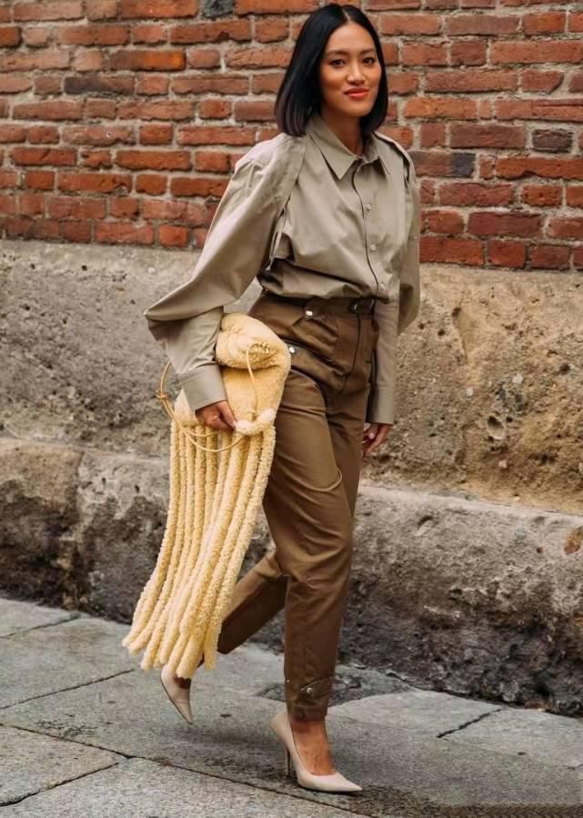 烟管裤搭配什么“鞋子”好看？建议选这4种鞋，时髦显瘦又显腿长