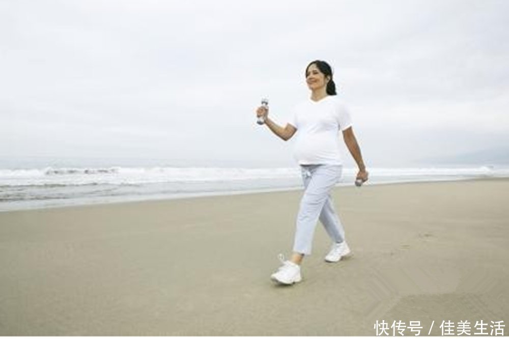 胎儿|孕期散步好处多，但要注意避开几个时间段，让胎儿更安全