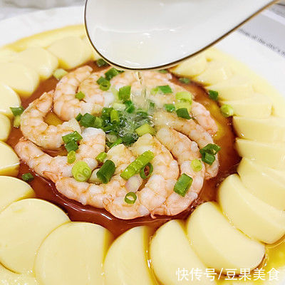 蒸好|没有什么是一份鲜嫩可口的豆腐鸡蛋蒸虾仁解决不了的