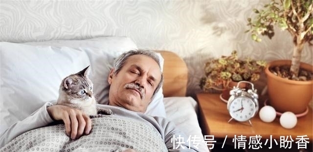 香烟|老年痴呆的“根源”被发现，可能和4个习惯有关，但愿你没中