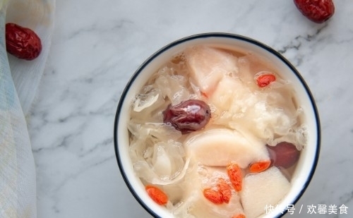 银耳和“它”天生是一对,夏季补水常吃它,一碗还不到5块钱