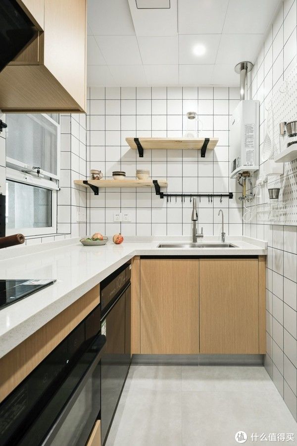 沙发|客厅没有沙发，去掉了“会客功能”，这套95㎡的家，住起来太爽了