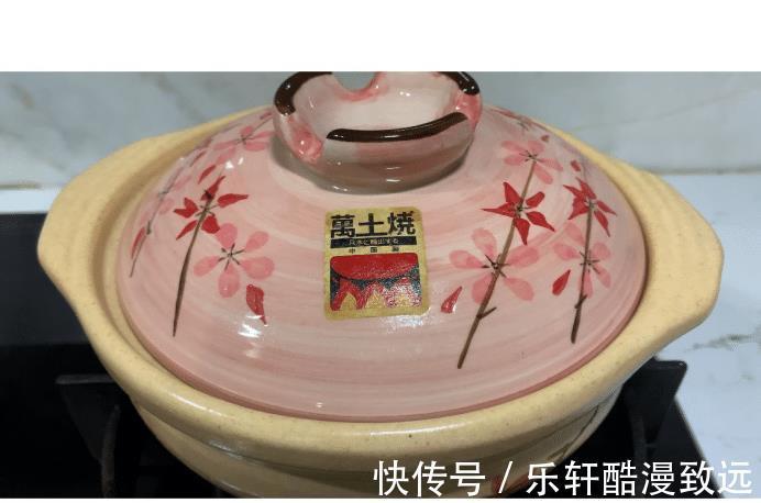 化妆品|女性要常喝的甜品，桃胶炖雪燕，美容养颜味道好