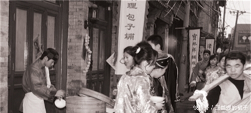 “天津三绝”之首狗不理包子,已经有162年历史,为何卖不动了?