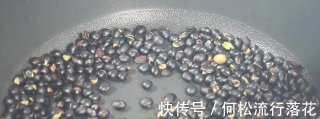 黑芝麻|平时别忘了多给孩子吃它，富含钙，加这几样简单一做，补脑长高个！