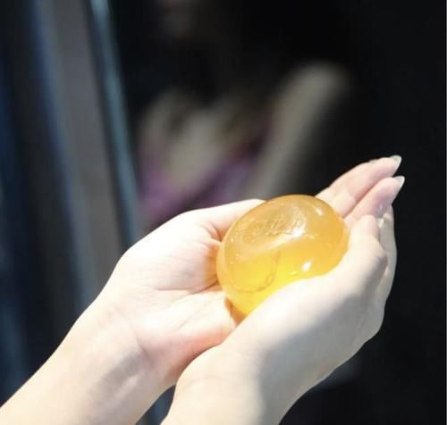 国货|女生再没钱,也别买这4样国货,被吹嘘过头,其实用了也“伤脸”