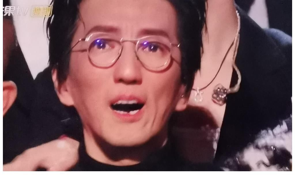 《披荊斬棘的哥哥》總決賽之夜，林志炫痛哭，安慰他的是誰？