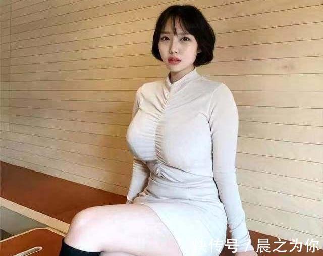火辣|韩国“微胖女神”，150斤身材依然火辣凹凸有型，坚持健身是关键