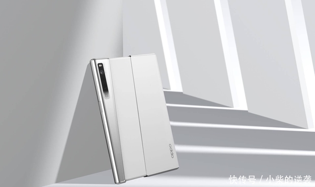 2021卷轴屏概念|“未来手机”初上手,谈谈OPPO卷轴屏带来的那些惊喜