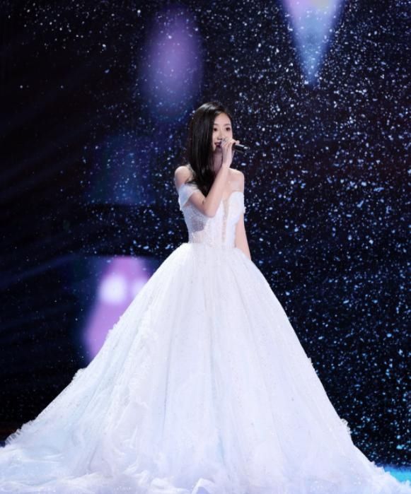 一颗星的夜|好声音：贺三、姚晓棠、陈文非遗憾止步，王靖雯、伍珂玥争夺冠军