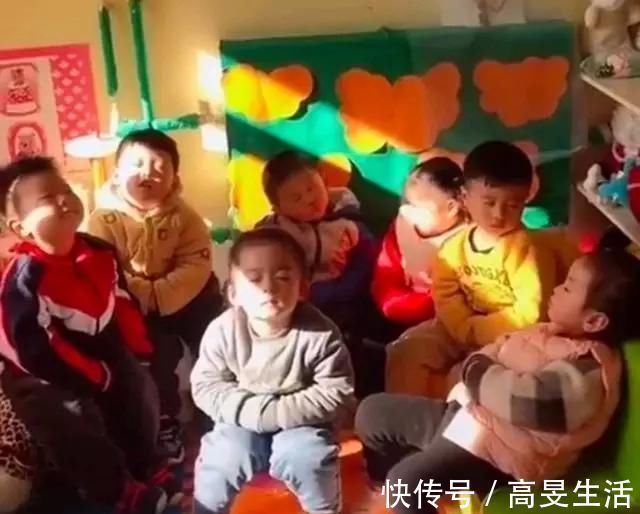 小宝宝|幼儿园过出养老院的气质，这些孩子深得老人的精髓，网友：笑死了