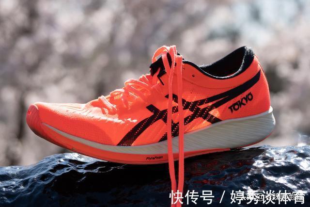 nb|从辉煌到没落,曾经红极一时的“四大跑鞋”,如今怎样了?