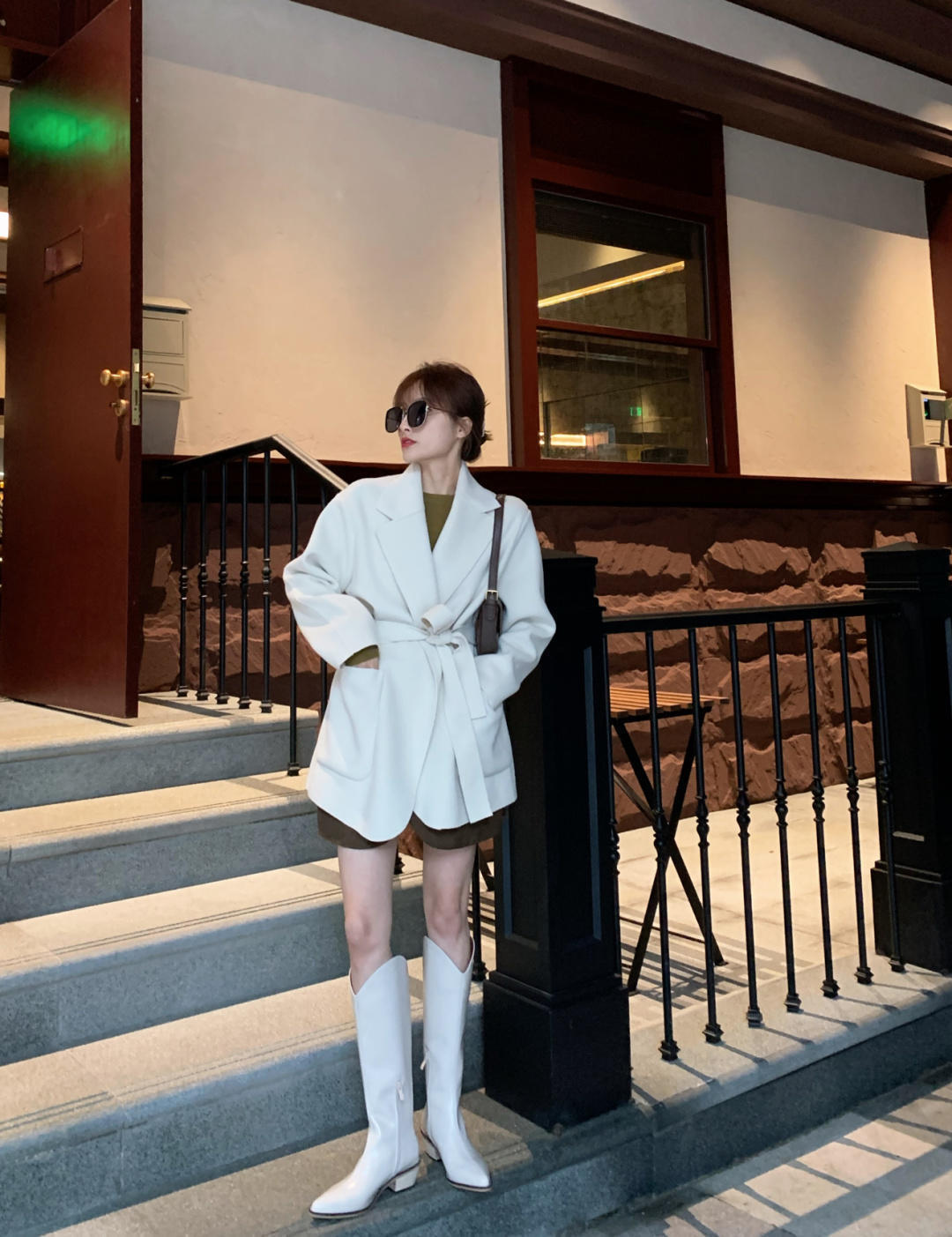 美女|今冬最迷人的一双鞋:长筒靴,尤其是这3色,真是绝了!