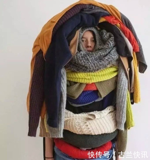 |搞笑GIF趣图：如此勤俭持家的女生很少见，娶到她一定很幸福