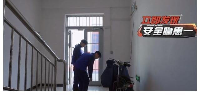 面对着火的煤气罐，陈小春张智霖张晋的反应大不同，细节看出教养