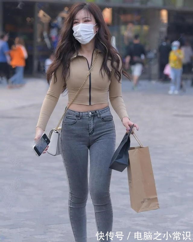 驼色 灰黄色拉链上衣搭配高帮小白鞋,潮流搭配,彰显自我风格!