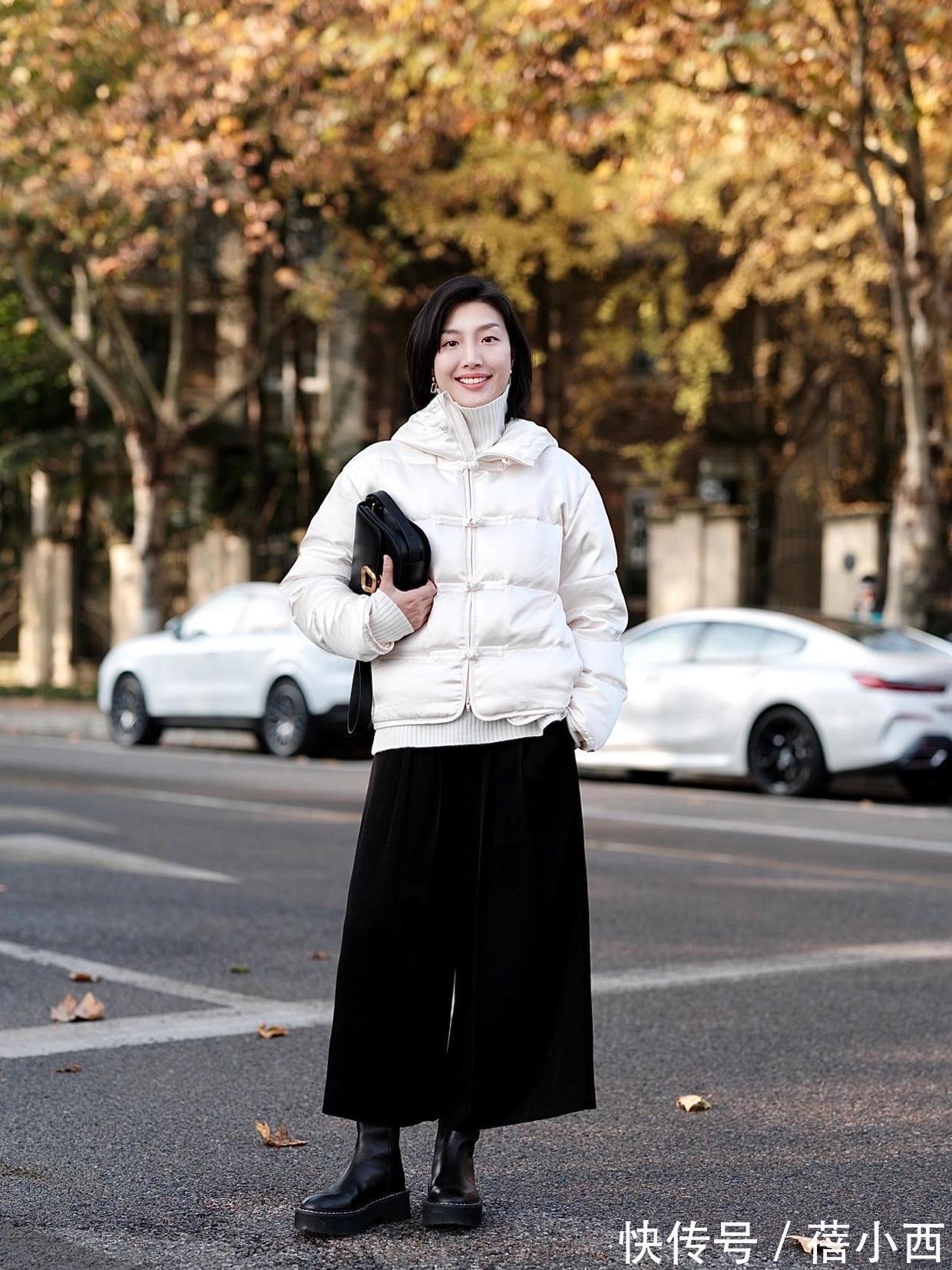 阔腿裤 冬季羽绒服别乱叠穿,学时尚博主做减法,简约的穿搭更适合普通人