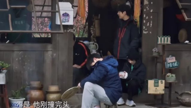 黄磊、何炅一起做节目，观众很享受！俩人的情商可谓不相上下